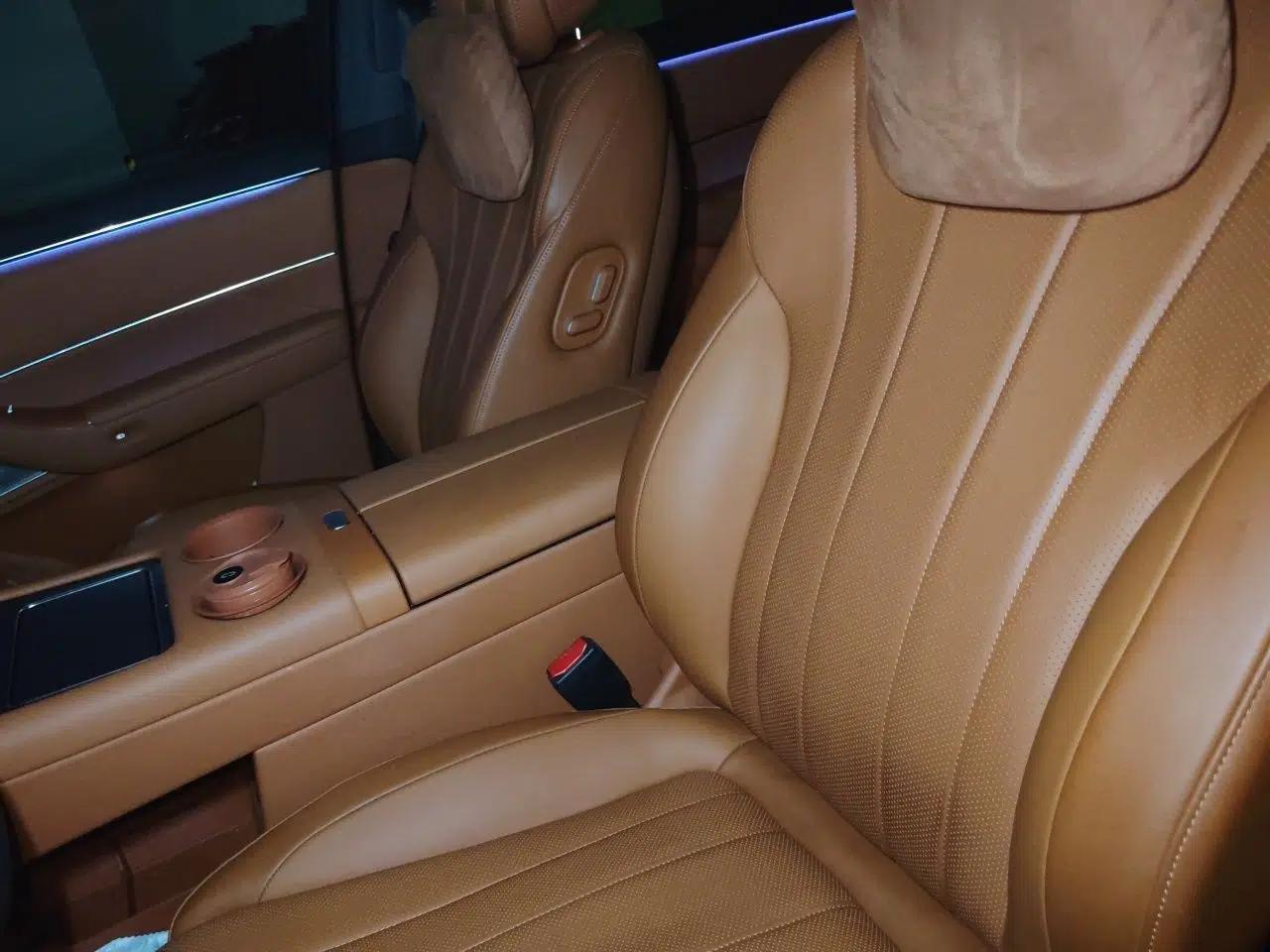 Hima AITO M8 2025 Extended-Range Ultra Version 53.4 kWh 5-Seater Edition — миниатюра 15