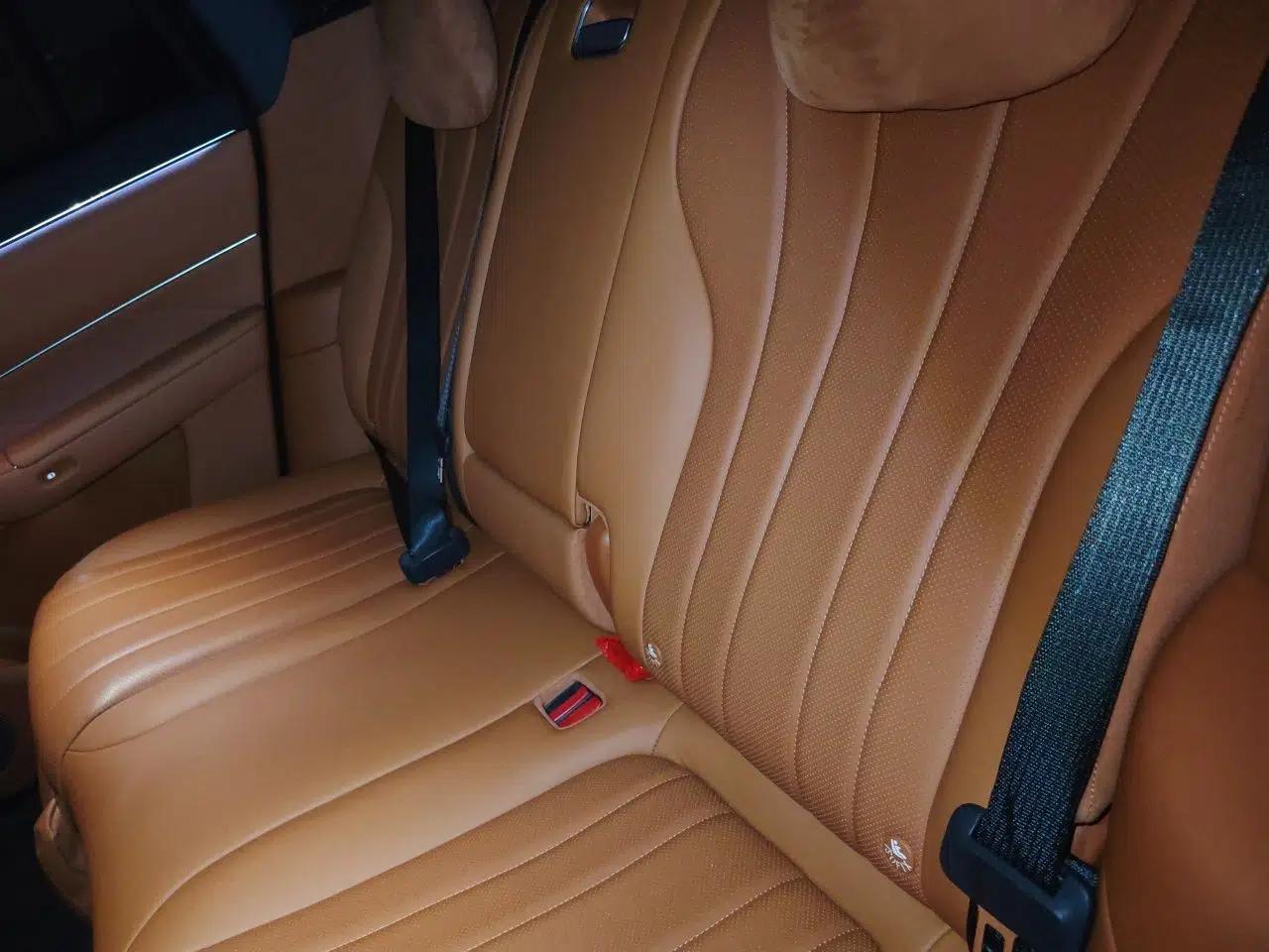 Hima AITO M8 2025 Extended-Range Ultra Version 53.4 kWh 5-Seater Edition — миниатюра 17