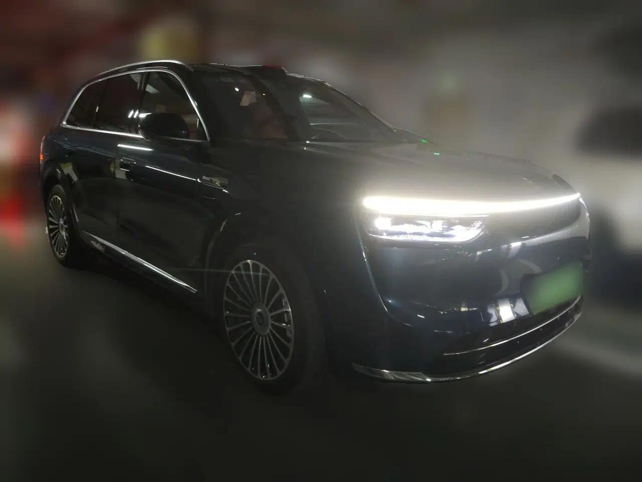 Hima AITO M8 2025 Extended-Range Ultra Version 53.4 kWh 5-Seater Edition — миниатюра 3