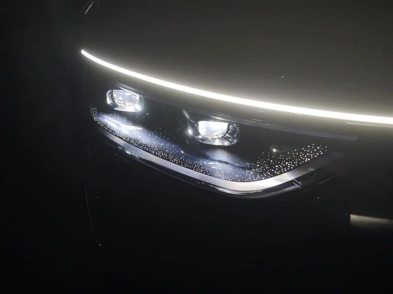 Hima AITO M8 2025 Extended-Range Ultra Version 53.4 kWh 5-Seater Edition — миниатюра 7