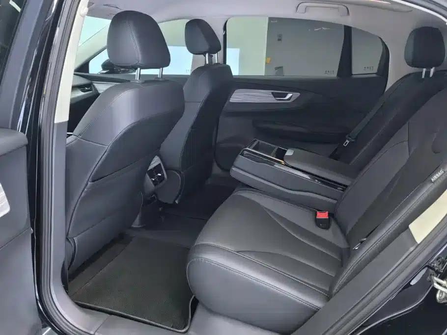 Hongqi E-QM5 2024 500km Travel Edition — миниатюра 11