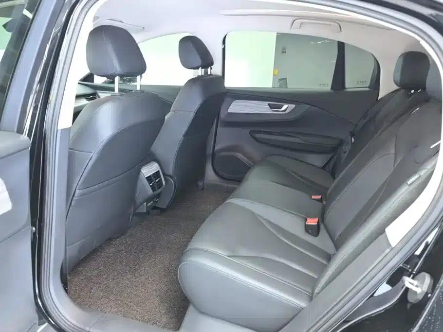 Hongqi E-QM5 2023 Model 620km PLUS — миниатюра 11