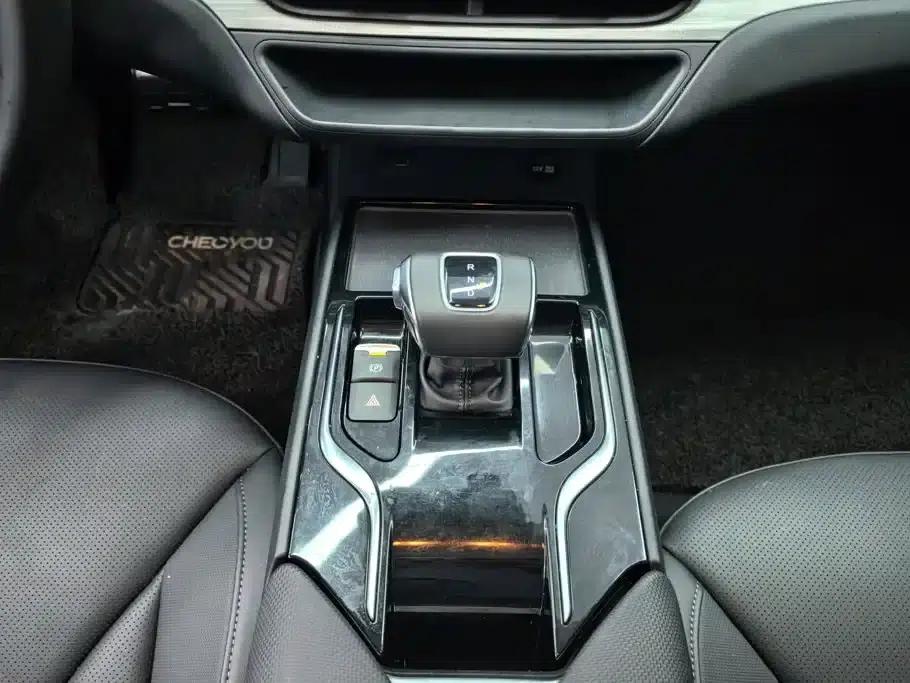 Hongqi E-QM5 2023 Model 620km PLUS — миниатюра 16