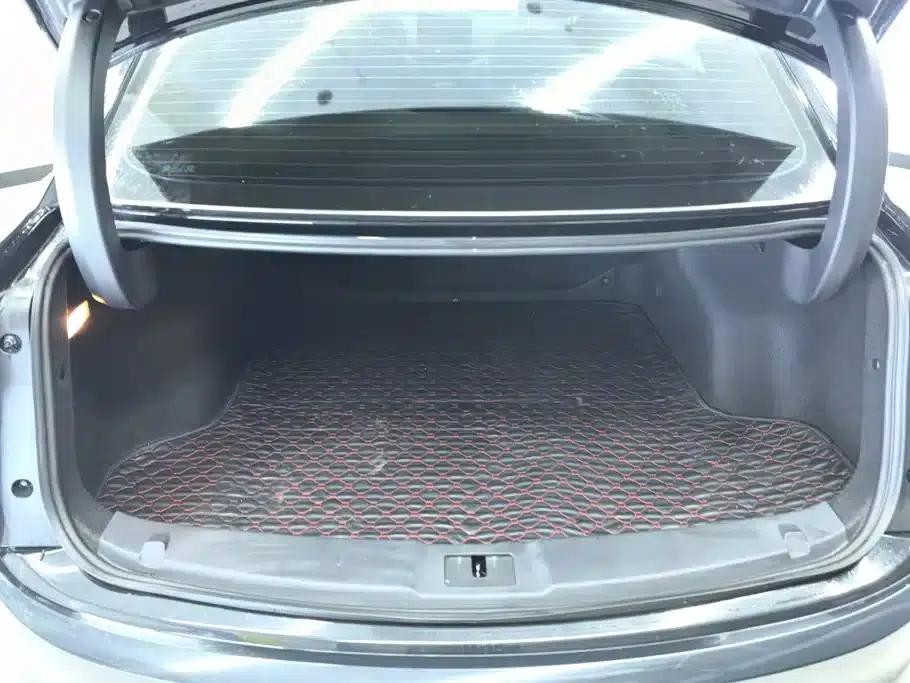 Hongqi E-QM5 2023 Model 620km PLUS — миниатюра 4