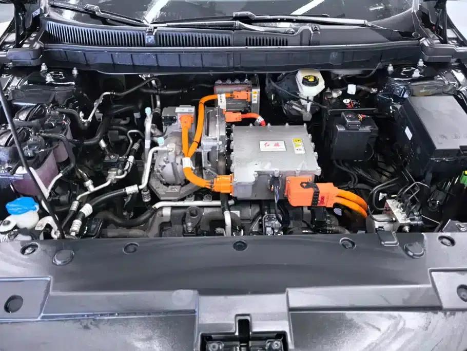 Hongqi E-QM5 2023 Model 620km PLUS — миниатюра 10