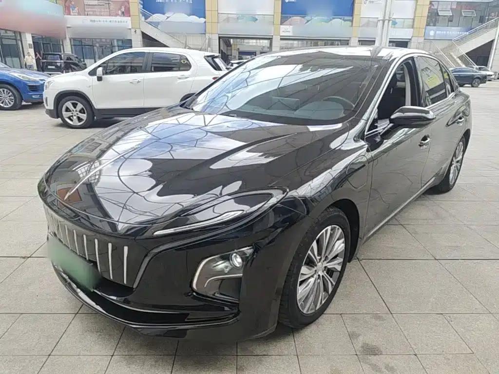 Hongqi E-QM5 2023 Model 560km PLUS — миниатюра 1