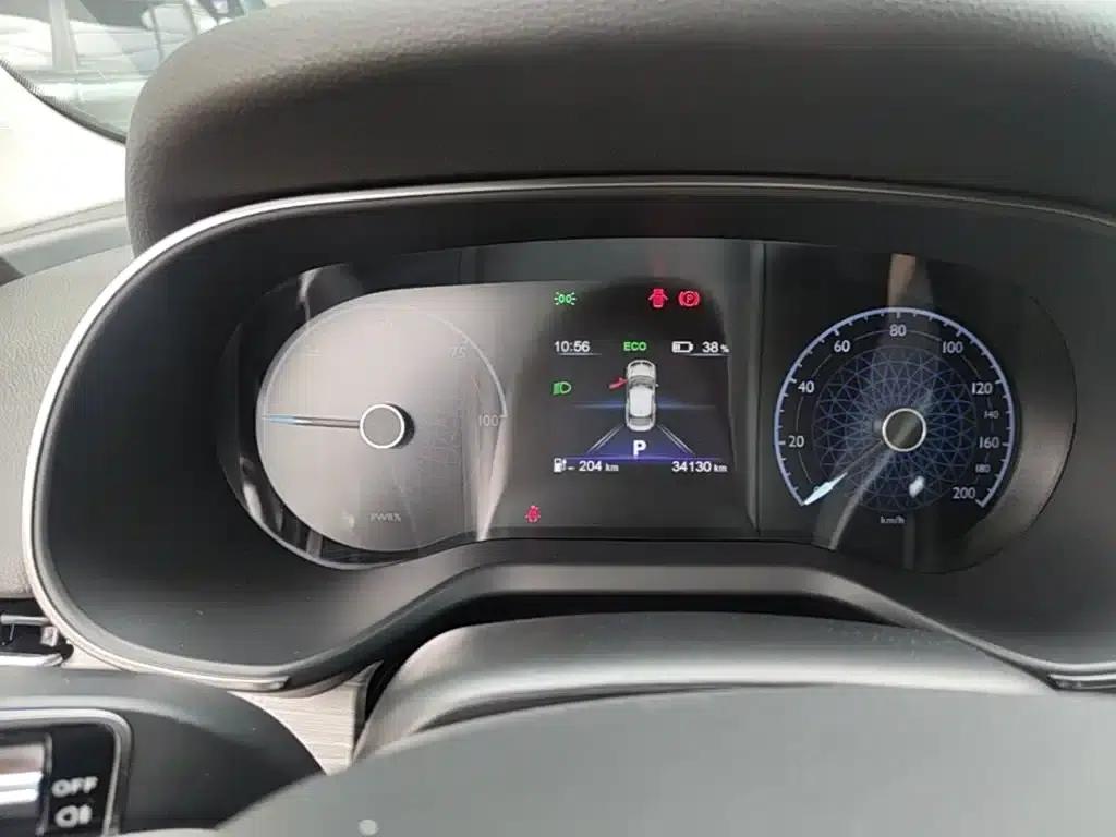 Hongqi E-QM5 2023 Model 560km PLUS — миниатюра 12