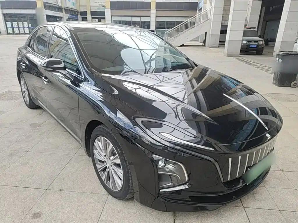 Hongqi E-QM5 2023 Model 560km PLUS — миниатюра 4