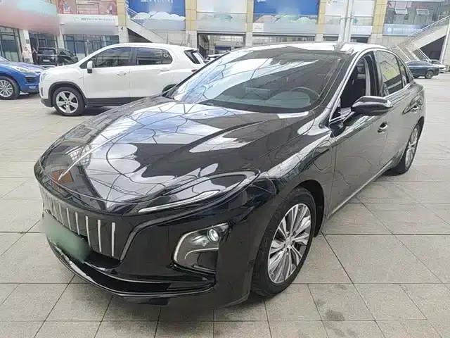 Hongqi E-QM5 2023 Model 560km PLUS