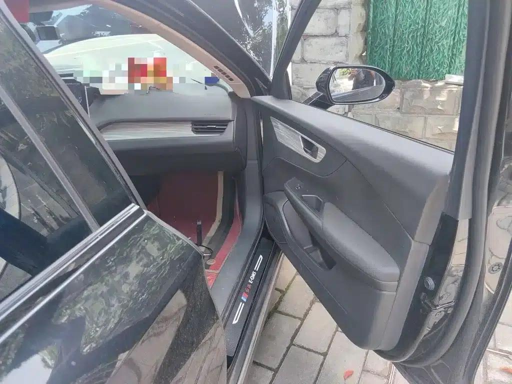 Hongqi E-QM5 2023 Model 620km PLUS — миниатюра 20