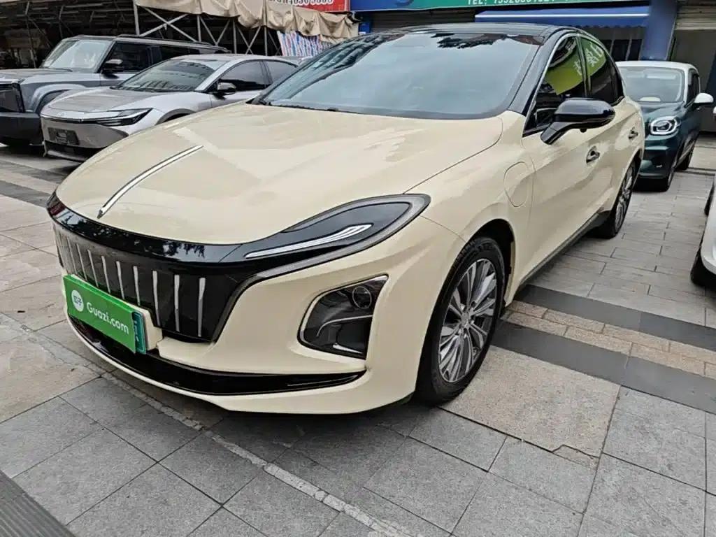 Hongqi E-QM5 2022 Model, 431km Charging Enjoyment Edition — миниатюра 2
