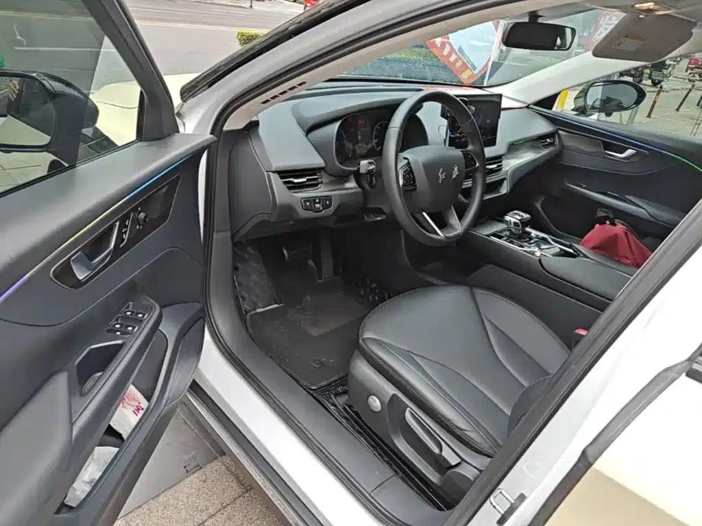 Hongqi E-QM5 2022 Model, 431km Charging Enjoyment Edition — миниатюра 16