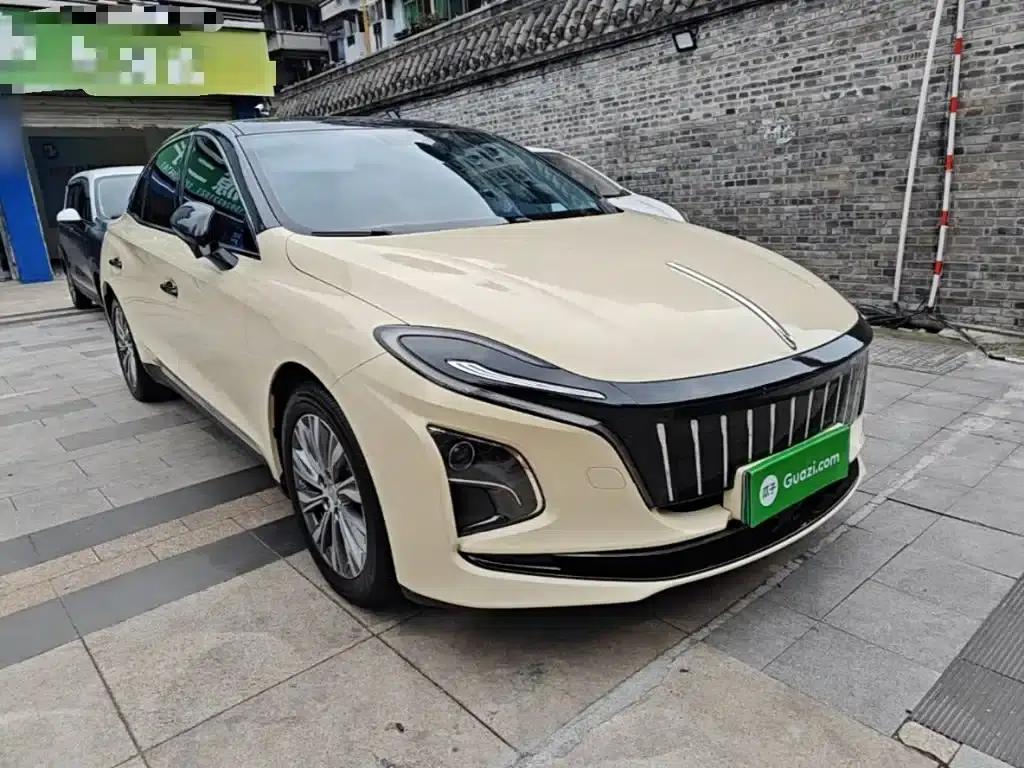 Hongqi E-QM5 2022 Model, 431km Charging Enjoyment Edition — миниатюра 4
