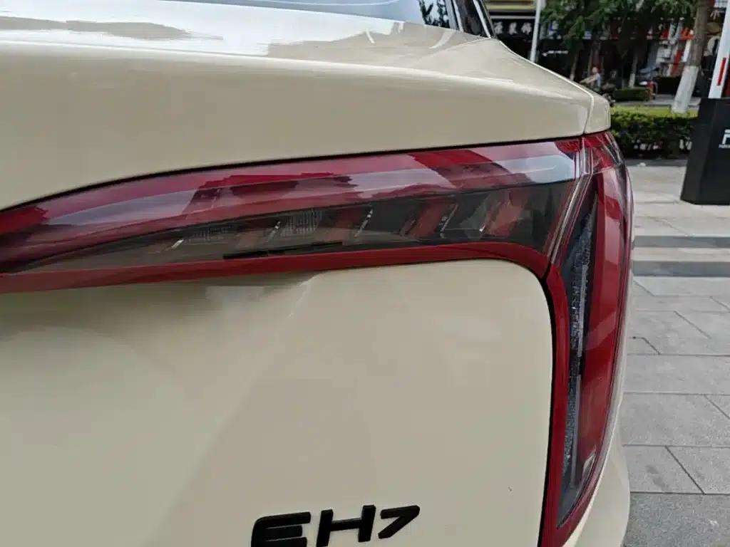 Hongqi E-QM5 2022 Model, 431km Charging Enjoyment Edition — миниатюра 8