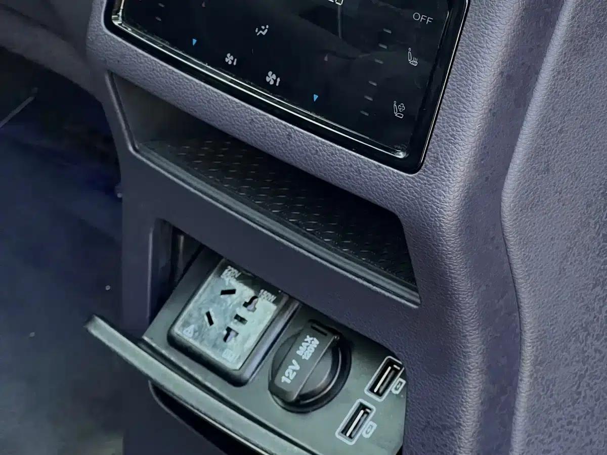 Hongqi E-HS9 2021 Model 510km Flagship Edition Six-Seater — миниатюра 19
