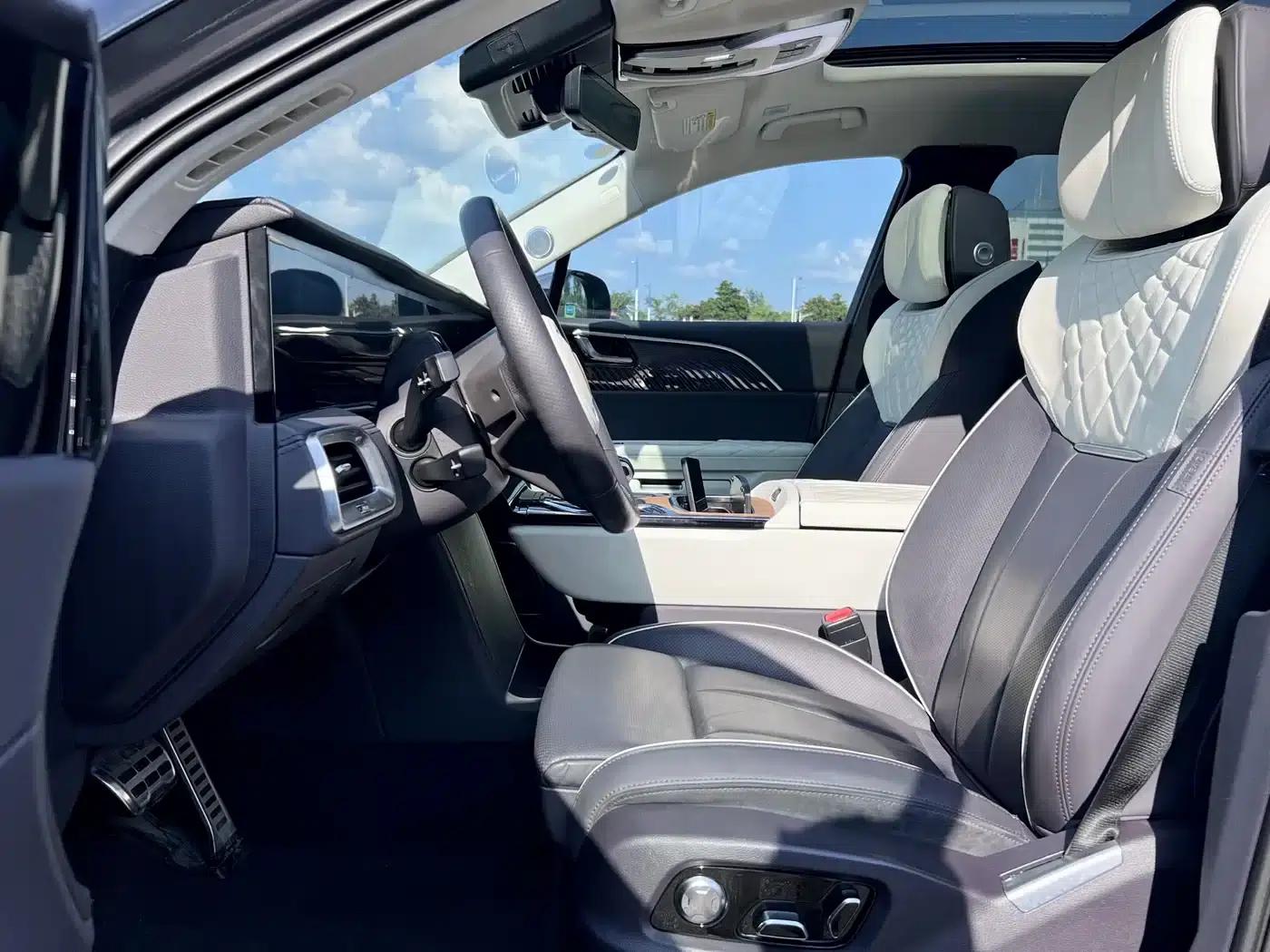 Hongqi E-HS9 2021 Model 510km Flagship Edition Six-Seater — миниатюра 9