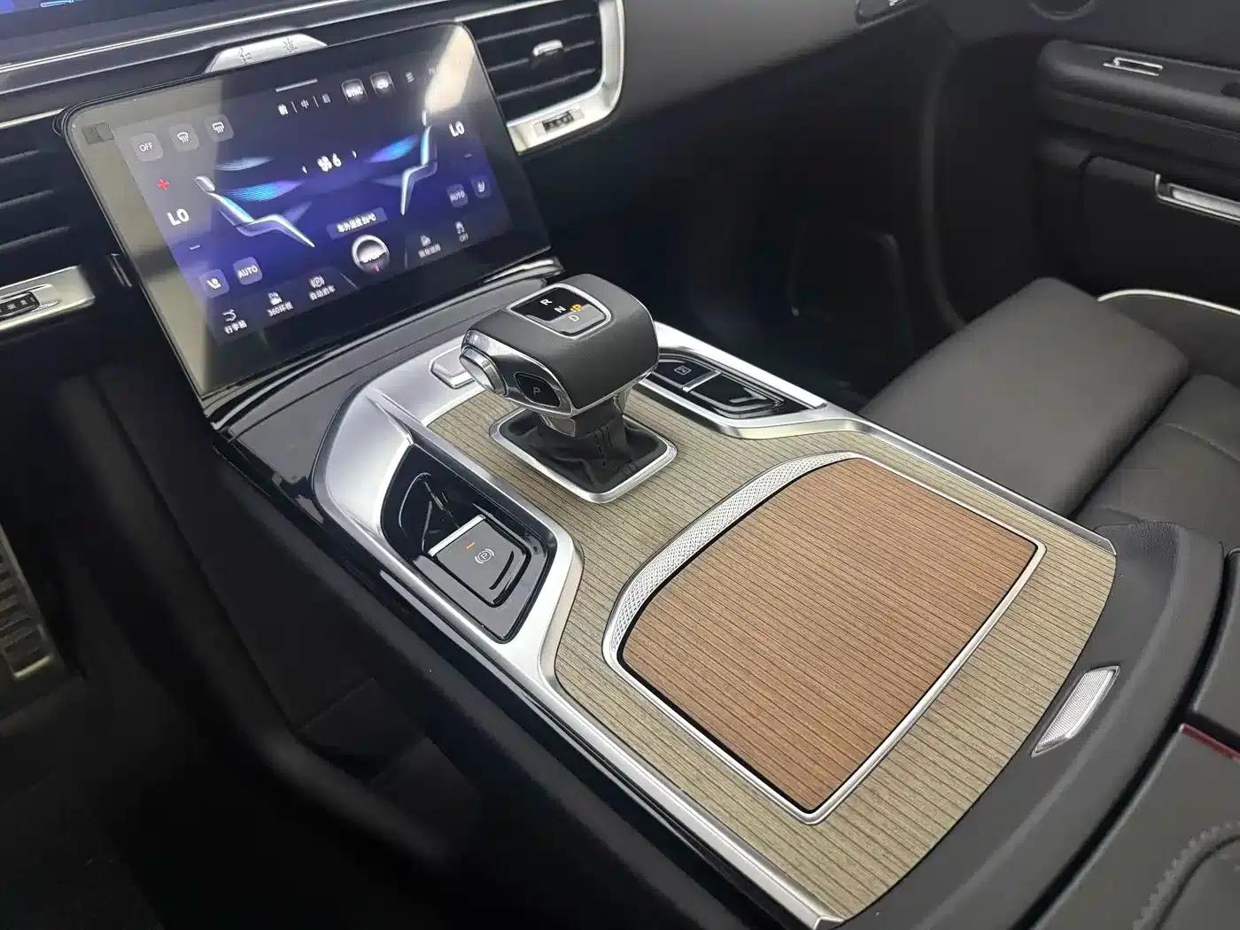 Hongqi E-HS9 2022 Model 690km Flagship Edition (Six Seats) — миниатюра 14
