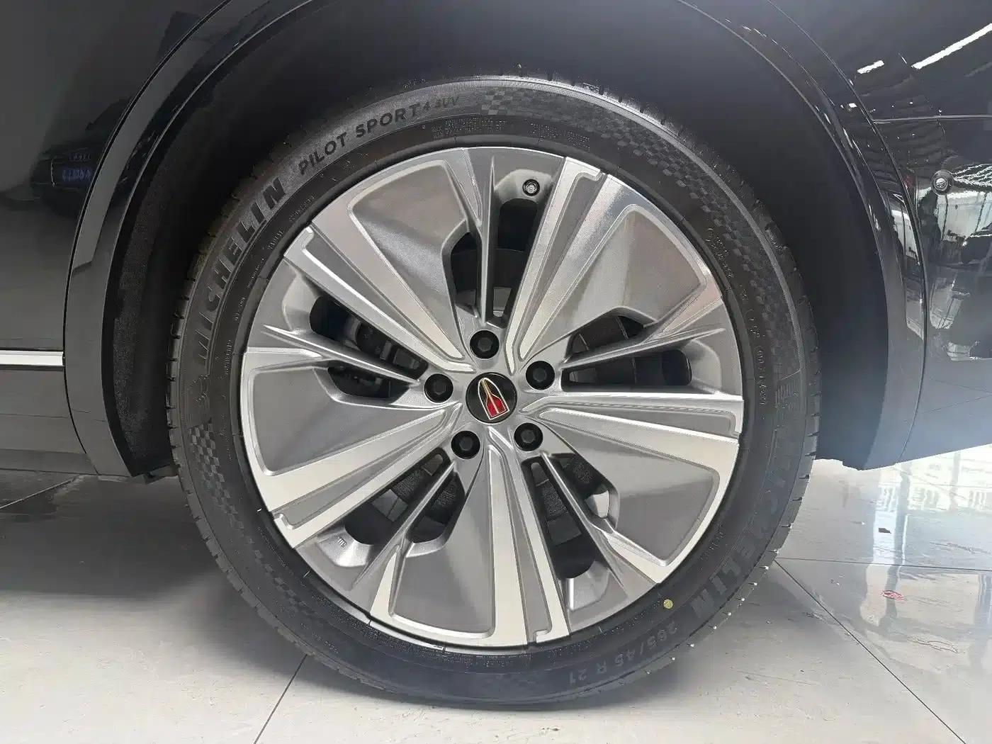 Hongqi E-HS9 2022 Model 690km Flagship Edition (Six Seats) — миниатюра 16