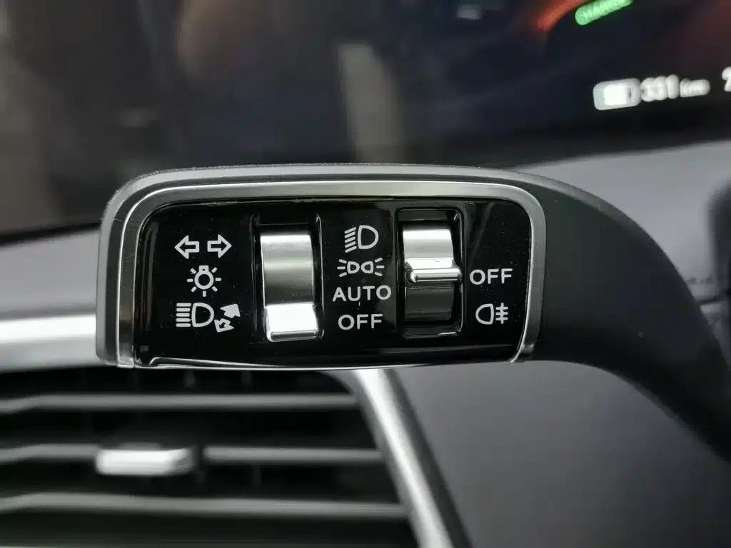 Hongqi E-HS9 2021 Model 510km Flagship Edition (Four Seats) — миниатюра 21