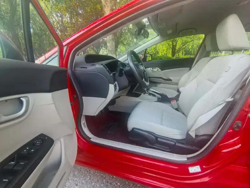 2014 Civic 1.8L Automatic Classic Edition — миниатюра 8