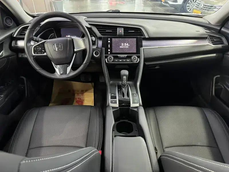 2016 Civic 220TURBO CVT Luxury Edition — миниатюра 7