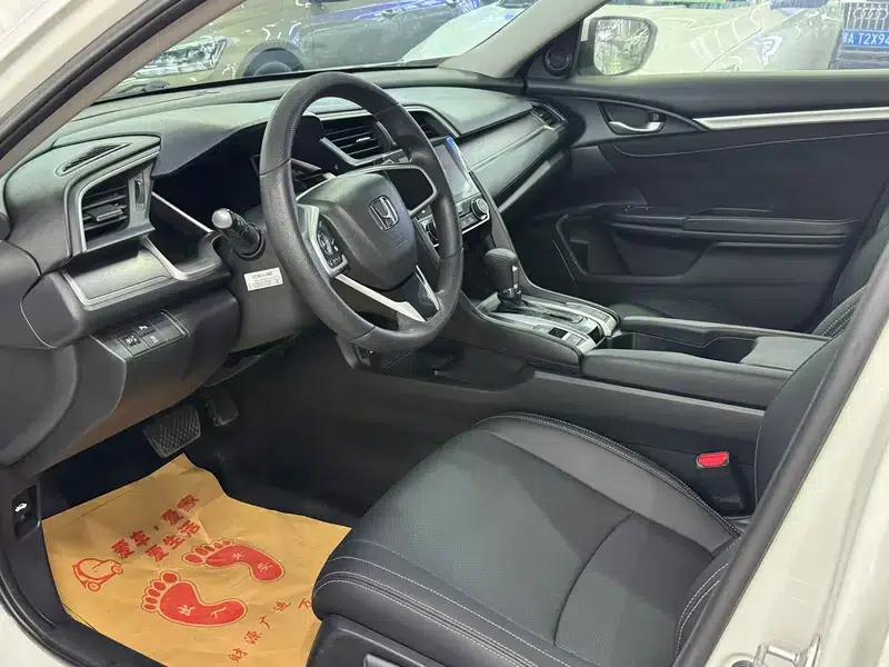 2016 Civic 220TURBO CVT Luxury Edition — миниатюра 8