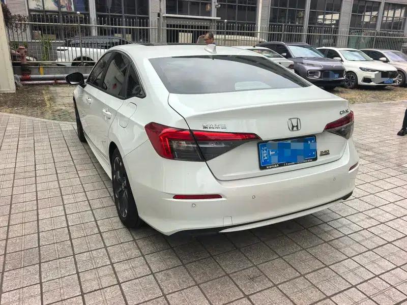 2022 Civic 240TURBO CVT Sporty Edition — миниатюра 4