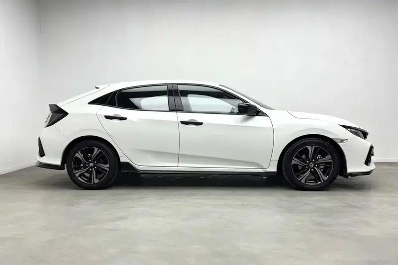 Civic 2020 HATCHBACK 220TURBO CVT Trendy and Cool — миниатюра 8