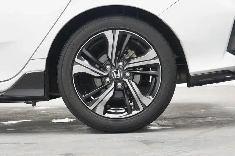 Civic 2020 HATCHBACK 220TURBO CVT Trendy and Cool — миниатюра 9