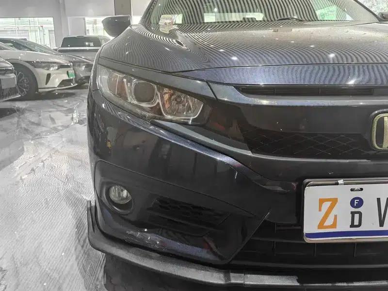 2016 Civic 220TURBO CVT Luxury Edition — миниатюра 16