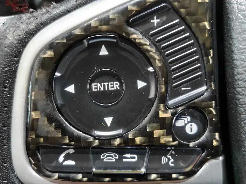 2016 Civic 220TURBO CVT Luxury Edition — миниатюра 21