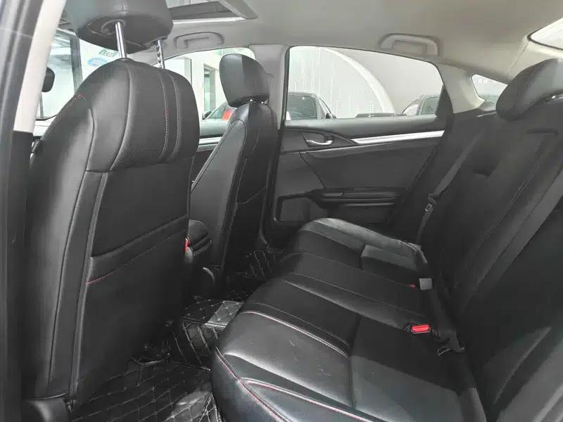 2016 Civic 220TURBO CVT Luxury Edition — миниатюра 28