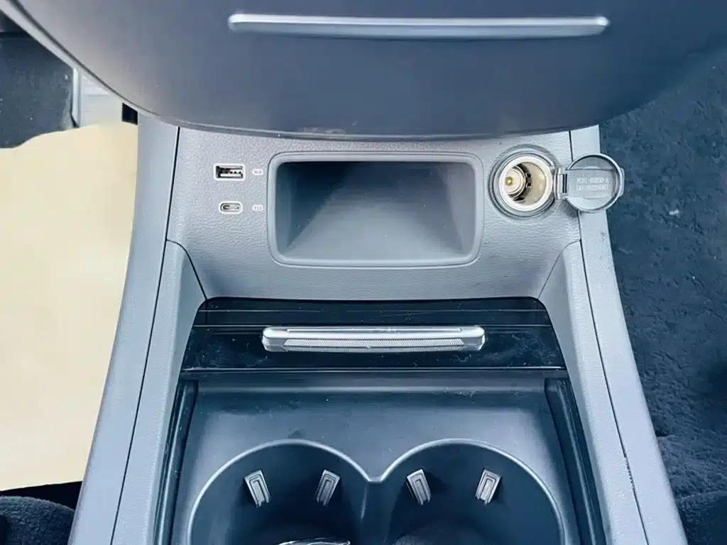 Hongqi HQ9 2023 2.0T Intelligent Flagship Edition — миниатюра 14