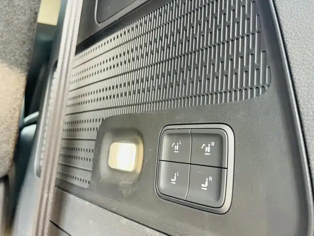 Hongqi HQ9 2023 2.0T Intelligent Flagship Edition — миниатюра 20