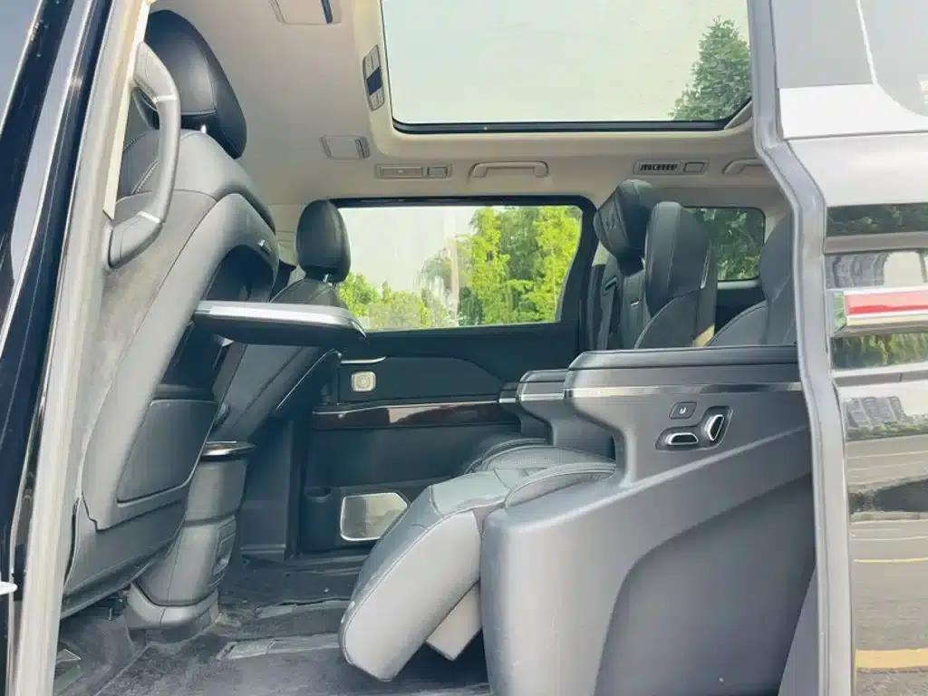 Hongqi HQ9 2023 2.0T Intelligent Flagship Edition — миниатюра 21