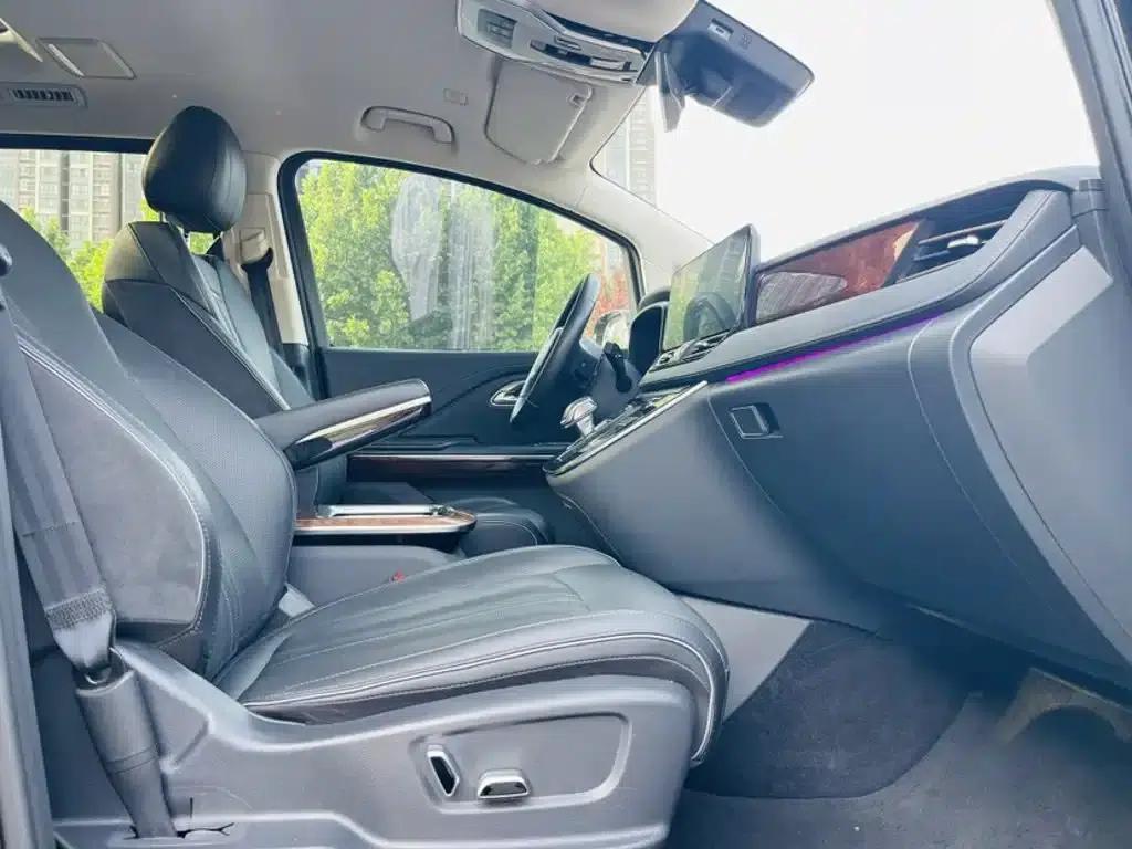 Hongqi HQ9 2023 2.0T Intelligent Flagship Edition — миниатюра 25