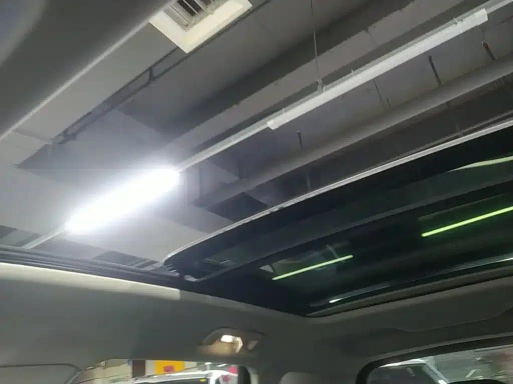 Hongqi HS3 PHEV 2025 model, 117km range, Jinwei PLUS version — миниатюра 18