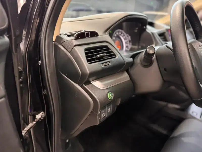Honda CR-V 2015 2.0L 2WD Fashion Edition — миниатюра 24