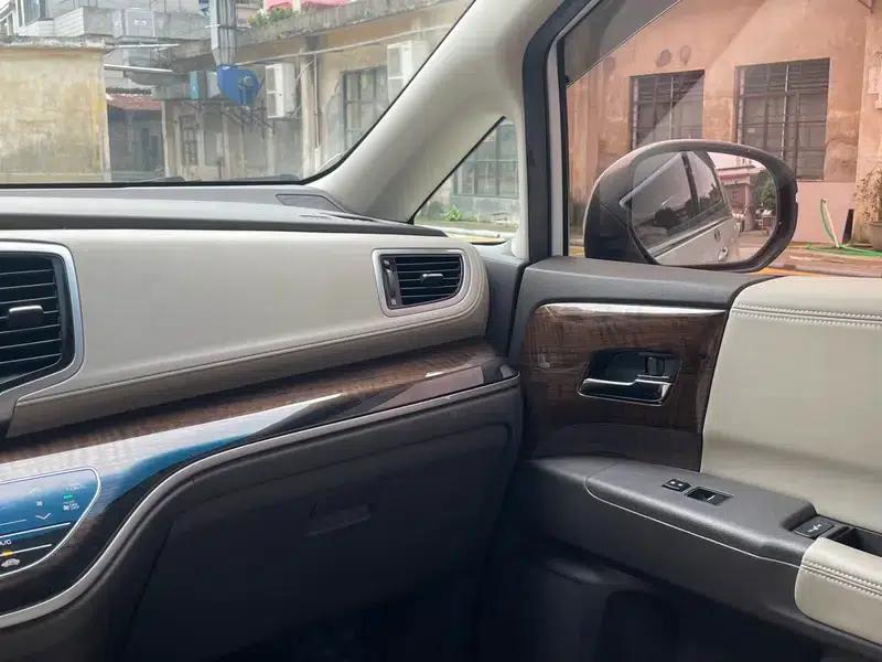 2017 Odyssey 2.4L Luxury Edition — миниатюра 11