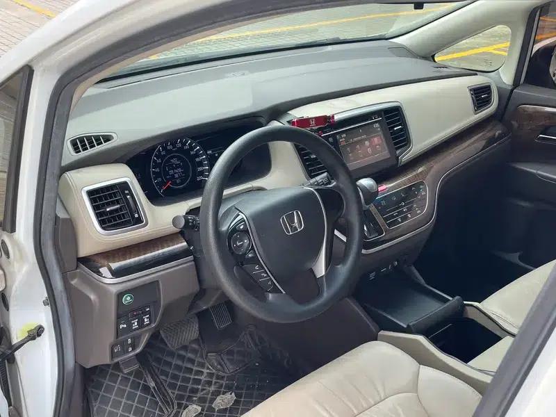 2017 Odyssey 2.4L Luxury Edition — миниатюра 12