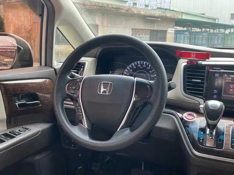 2017 Odyssey 2.4L Luxury Edition — миниатюра 14