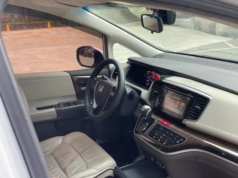 2017 Odyssey 2.4L Luxury Edition — миниатюра 16