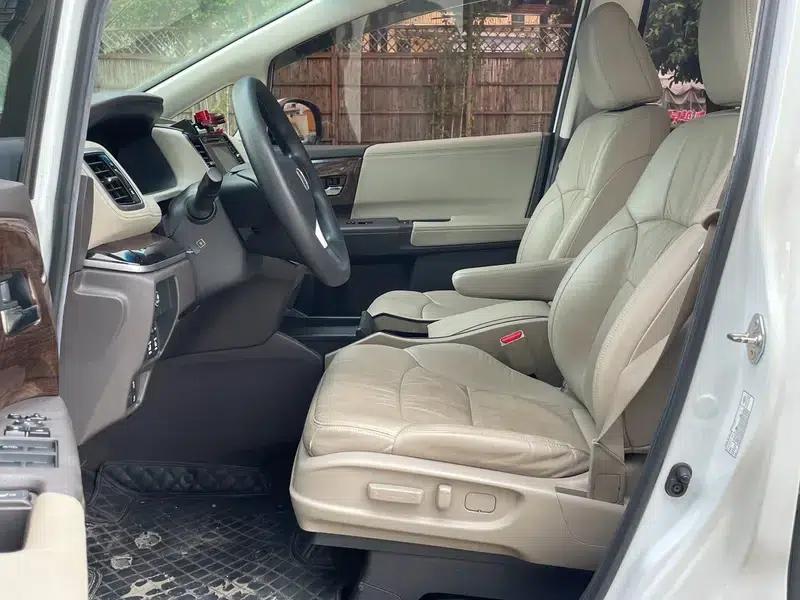 2017 Odyssey 2.4L Luxury Edition — миниатюра 18