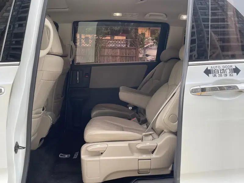 2017 Odyssey 2.4L Luxury Edition — миниатюра 21