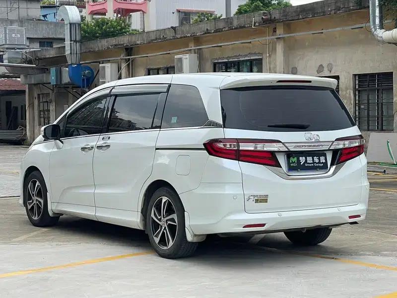 2017 Odyssey 2.4L Luxury Edition — миниатюра 4