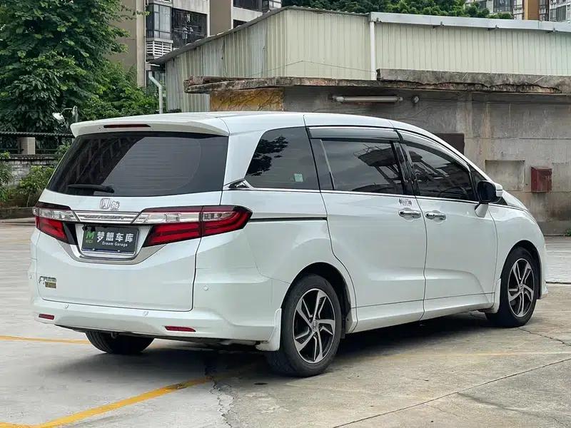 2017 Odyssey 2.4L Luxury Edition — миниатюра 6