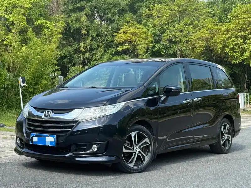 2017 Odyssey 2.4L Luxury Edition — миниатюра 1
