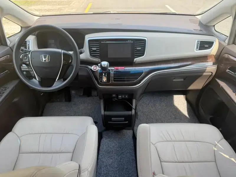 2017 Odyssey 2.4L Luxury Edition — миниатюра 13