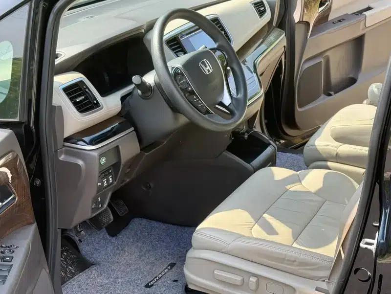 2017 Odyssey 2.4L Luxury Edition — миниатюра 20