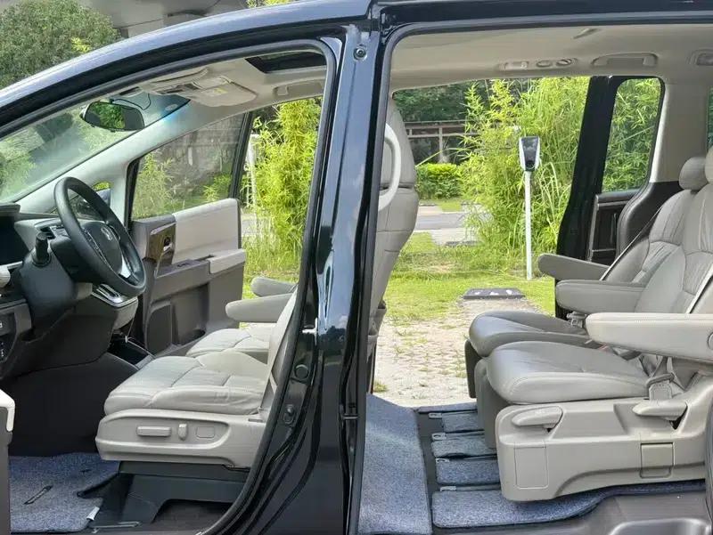 2017 Odyssey 2.4L Luxury Edition — миниатюра 21